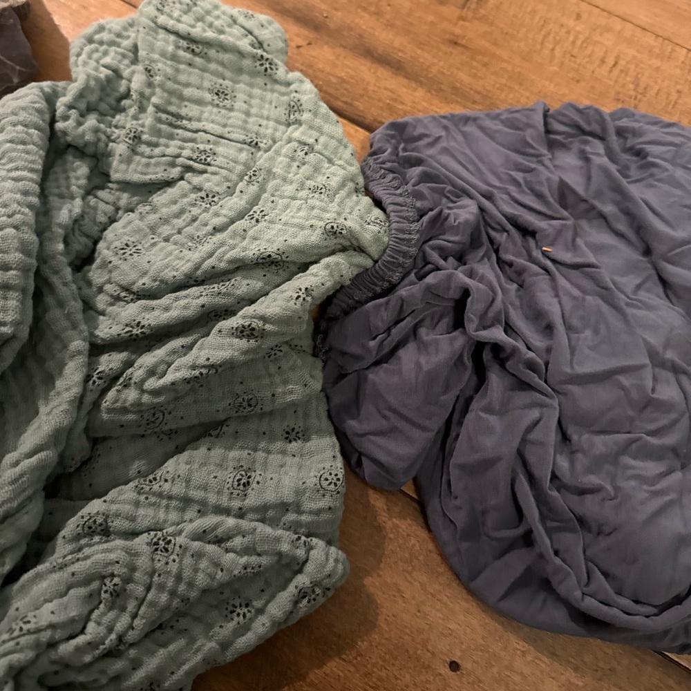 Changing table covers